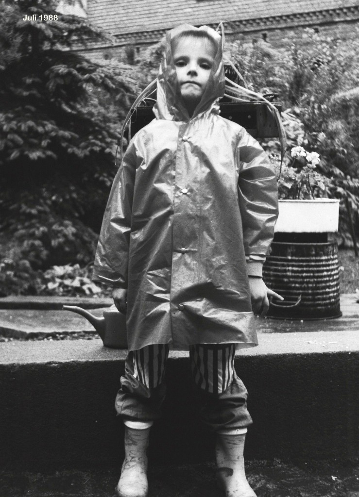Barnelek i regnet anno 1988